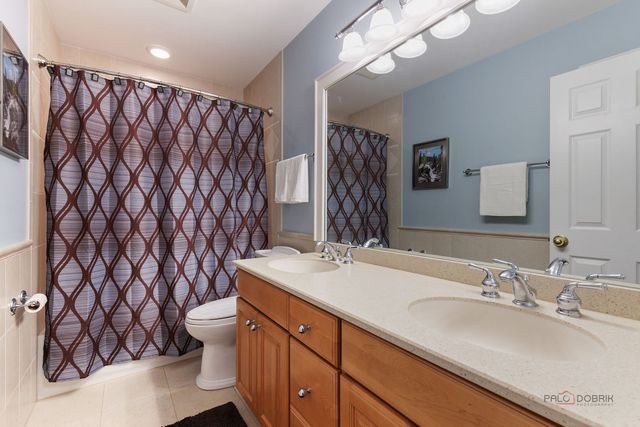 364 Gatewood Lane, Grayslake, IL 60030