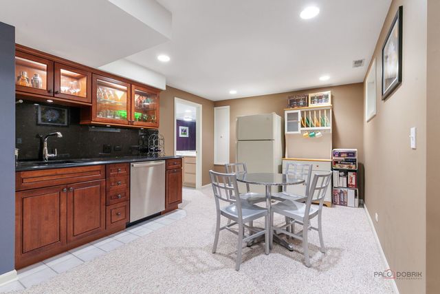 364 Gatewood Lane, Grayslake, IL 60030