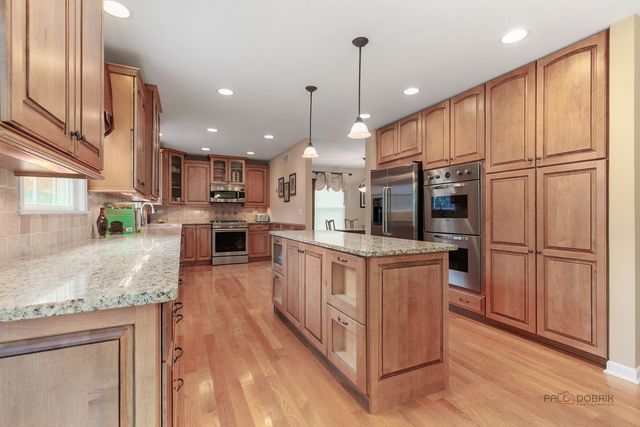 364 Gatewood Lane, Grayslake, IL 60030