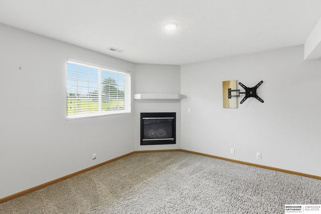 17354 Ruggles Street, Omaha, NE 68116