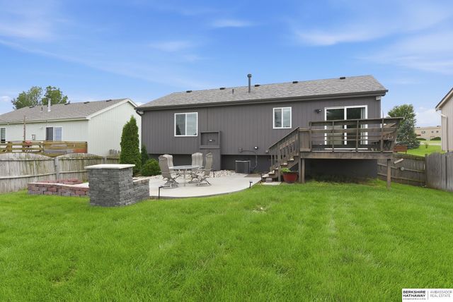 17354 Ruggles Street, Omaha, NE 68116