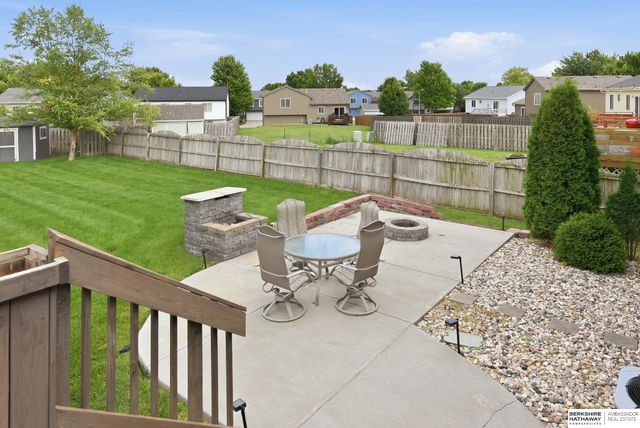 17354 Ruggles Street, Omaha, NE 68116