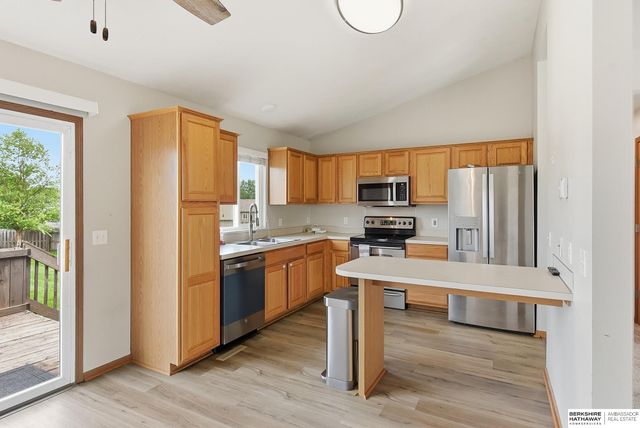 17354 Ruggles Street, Omaha, NE 68116