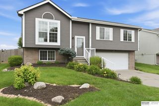 17354 Ruggles Street, Omaha, NE 68116