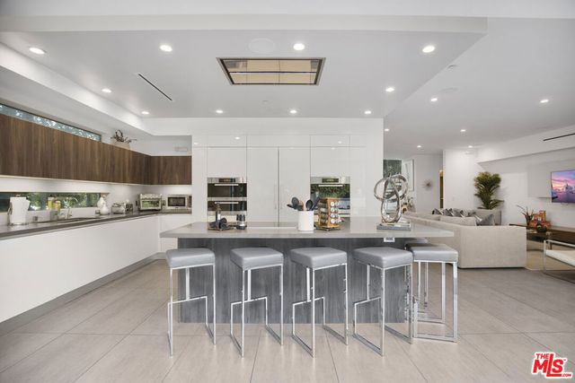 6379 Colgate Avenue, Los Angeles, CA 90048