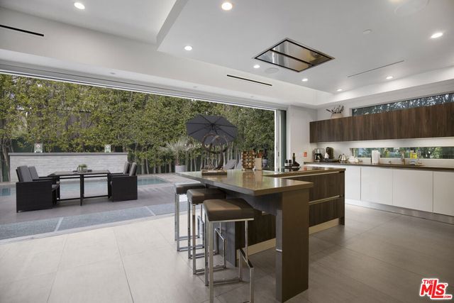 6379 Colgate Avenue, Los Angeles, CA 90048