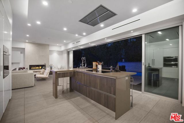 6379 Colgate Avenue, Los Angeles, CA 90048