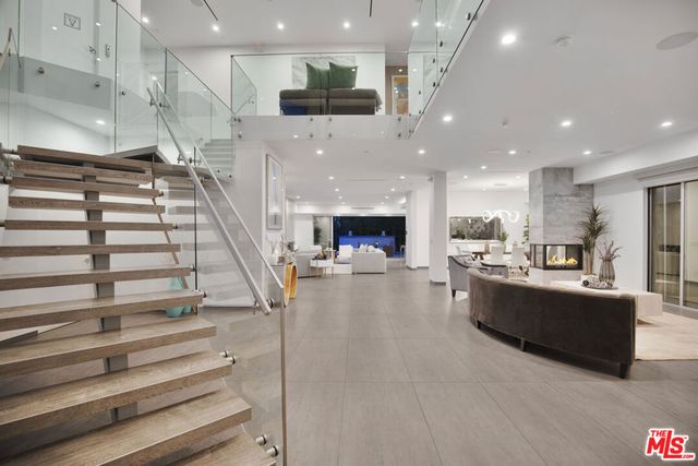 6379 Colgate Avenue, Los Angeles, CA 90048