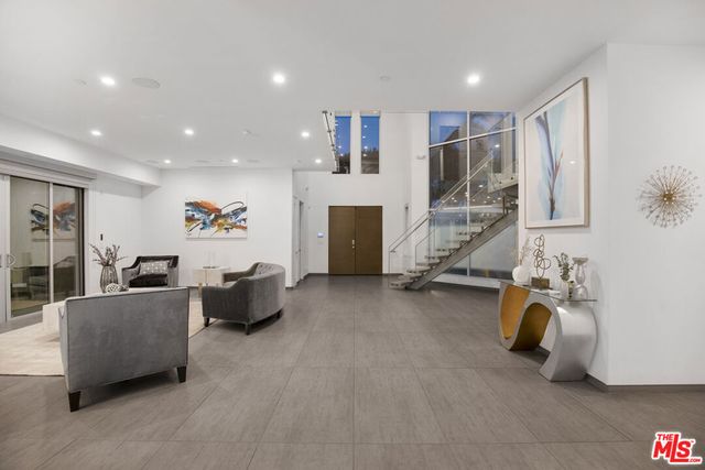 6379 Colgate Avenue, Los Angeles, CA 90048