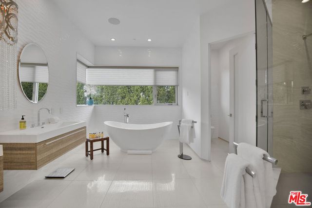 6379 Colgate Avenue, Los Angeles, CA 90048