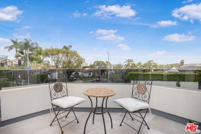 6379 Colgate Avenue, Los Angeles, CA 90048