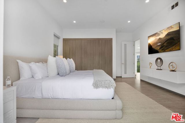 6379 Colgate Avenue, Los Angeles, CA 90048