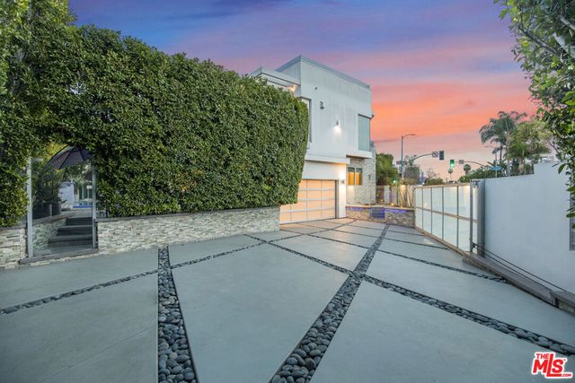 6379 Colgate Avenue, Los Angeles, CA 90048