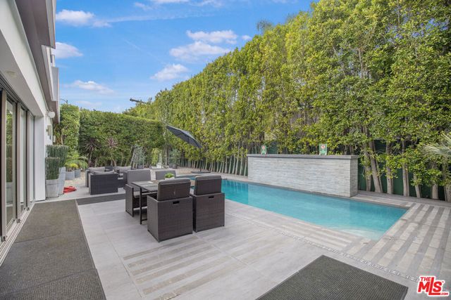 6379 Colgate Avenue, Los Angeles, CA 90048