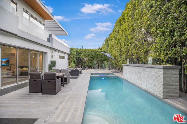 6379 Colgate Avenue, Los Angeles, CA 90048