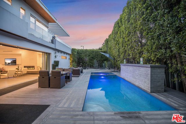 6379 Colgate Avenue, Los Angeles, CA 90048