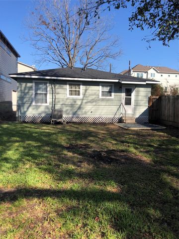 1320 W 24th Street, Houston, TX 77008