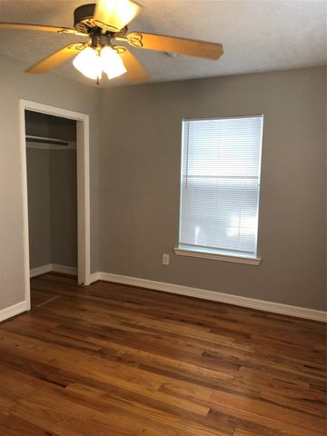 1320 W 24th Street, Houston, TX 77008