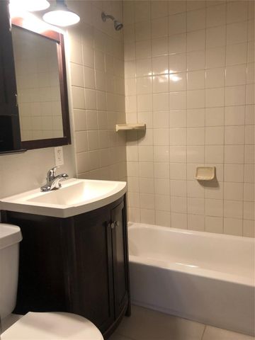 1320 W 24th Street, Houston, TX 77008