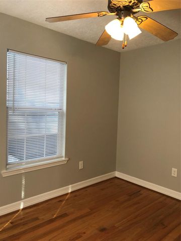 1320 W 24th Street, Houston, TX 77008