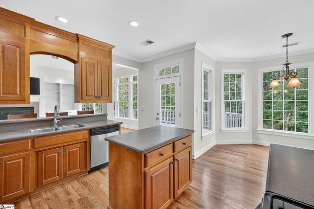 167 Conamara Lane, Woodruff, SC 29388