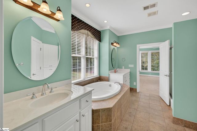 167 Conamara Lane, Woodruff, SC 29388