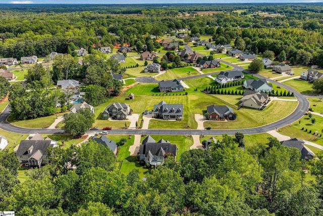 167 Conamara Lane, Woodruff, SC 29388