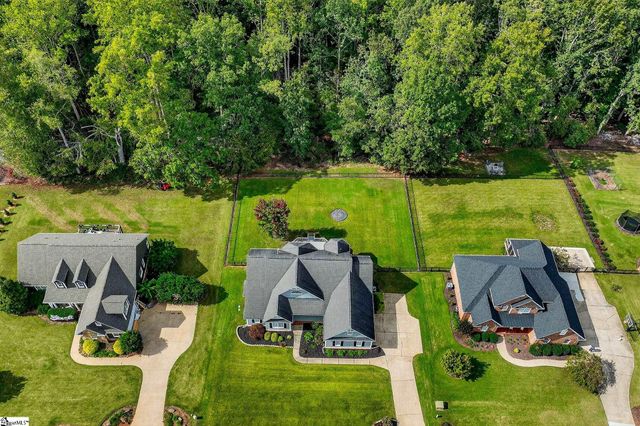 167 Conamara Lane, Woodruff, SC 29388