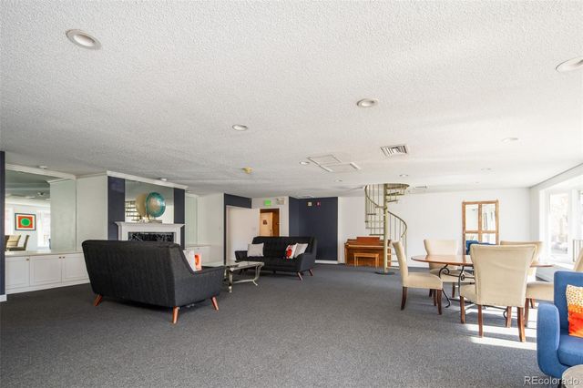 555 E 10th Avenue 207, Denver, CO 80203
