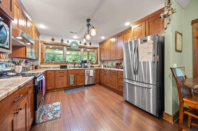 65 TRENTON Court, Nancy, KY 42544