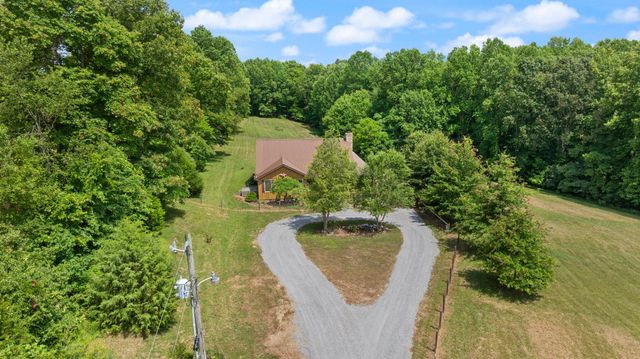65 TRENTON Court, Nancy, KY 42544