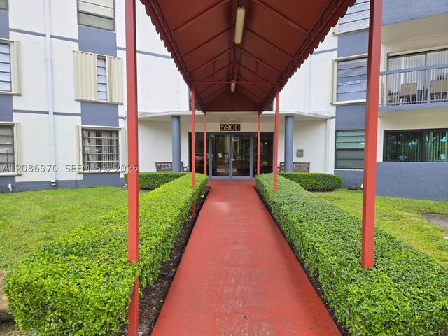 5900 SW 127th Ave 3304, Miami, FL 33183