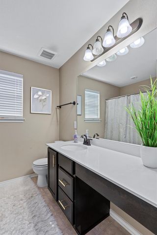7020 Ondantra BND, Austin, TX 78744