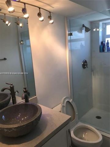 5005 Collins Ave 1108, Miami Beach, FL 33140