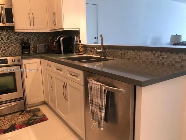 5005 Collins Ave 1108, Miami Beach, FL 33140