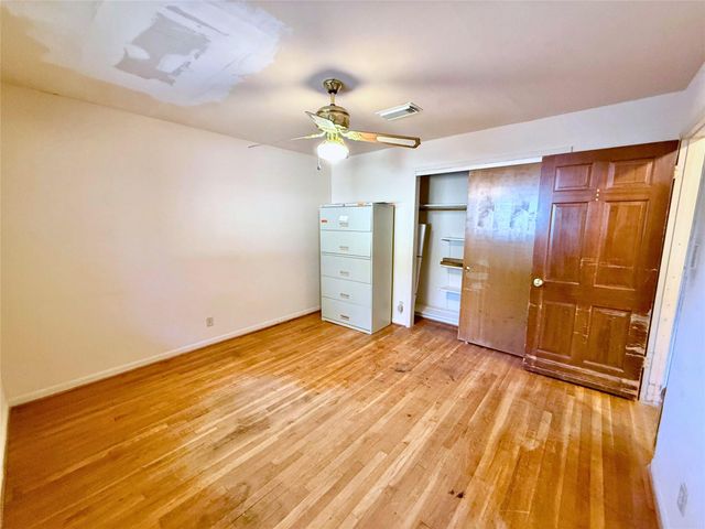 10911 Ashcroft Drive, Houston, TX 77096