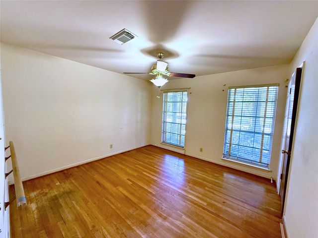 10911 Ashcroft Drive, Houston, TX 77096