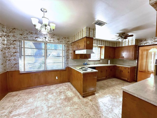 10911 Ashcroft Drive, Houston, TX 77096