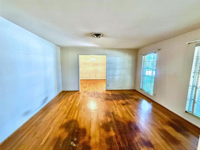 10911 Ashcroft Drive, Houston, TX 77096