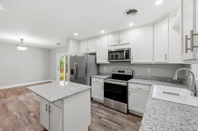200 Paul Sawyier Drive, Frankfort, KY 40601