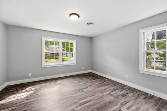 200 Paul Sawyier Drive, Frankfort, KY 40601