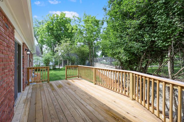 200 Paul Sawyier Drive, Frankfort, KY 40601