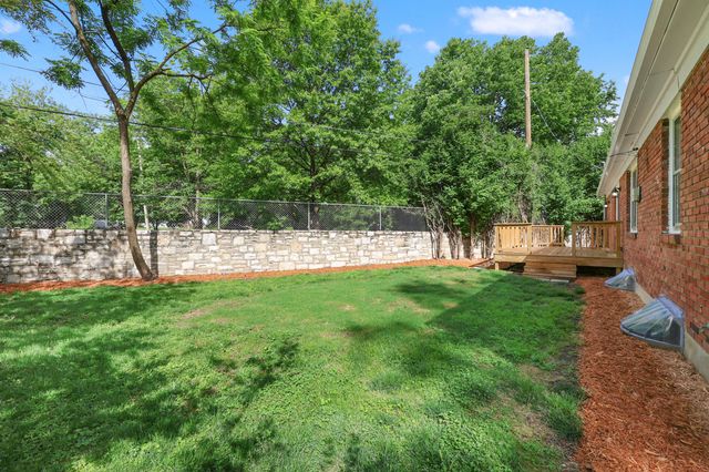 200 Paul Sawyier Drive, Frankfort, KY 40601