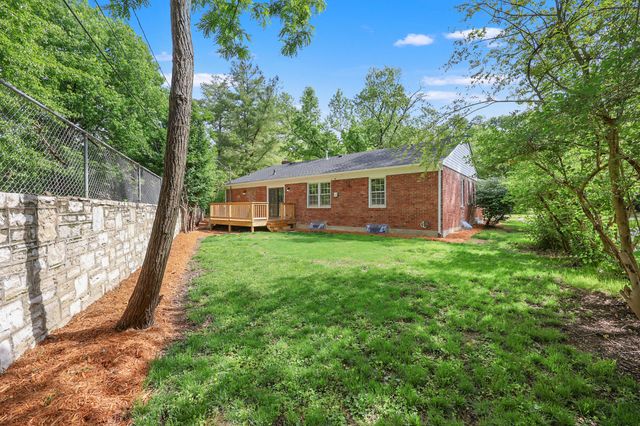 200 Paul Sawyier Drive, Frankfort, KY 40601