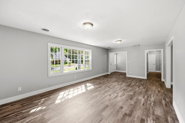 200 Paul Sawyier Drive, Frankfort, KY 40601