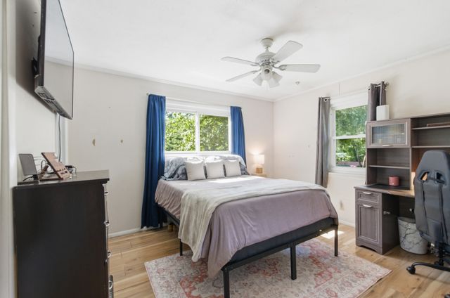 1011 By Blvd, Bon Aqua, TN 37025