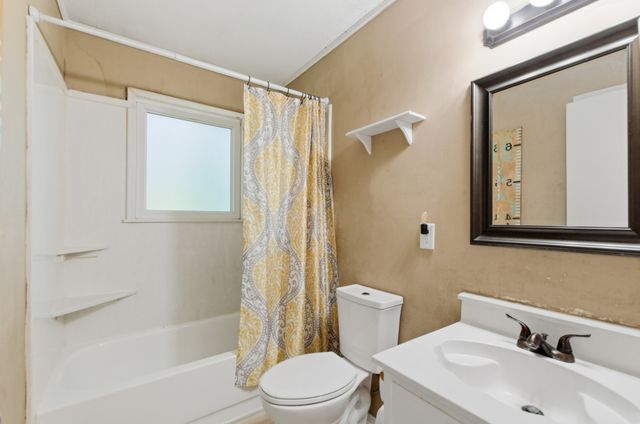 1011 By Blvd, Bon Aqua, TN 37025