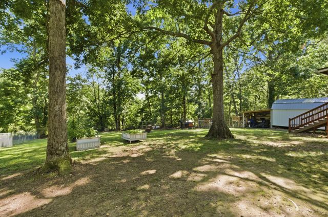 1011 By Blvd, Bon Aqua, TN 37025