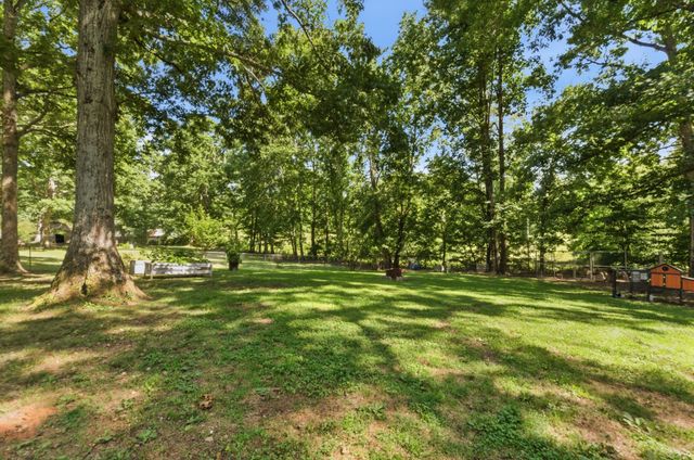 1011 By Blvd, Bon Aqua, TN 37025