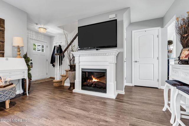 1083 Cavan Drive, Toms River, NJ 08753